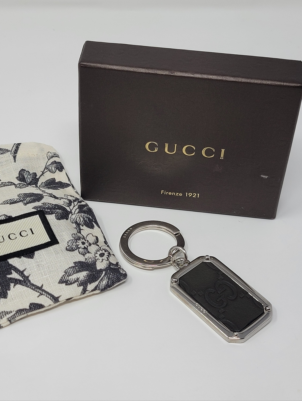 Unused GUCCI SSima Logo Plate Key Ring Charm